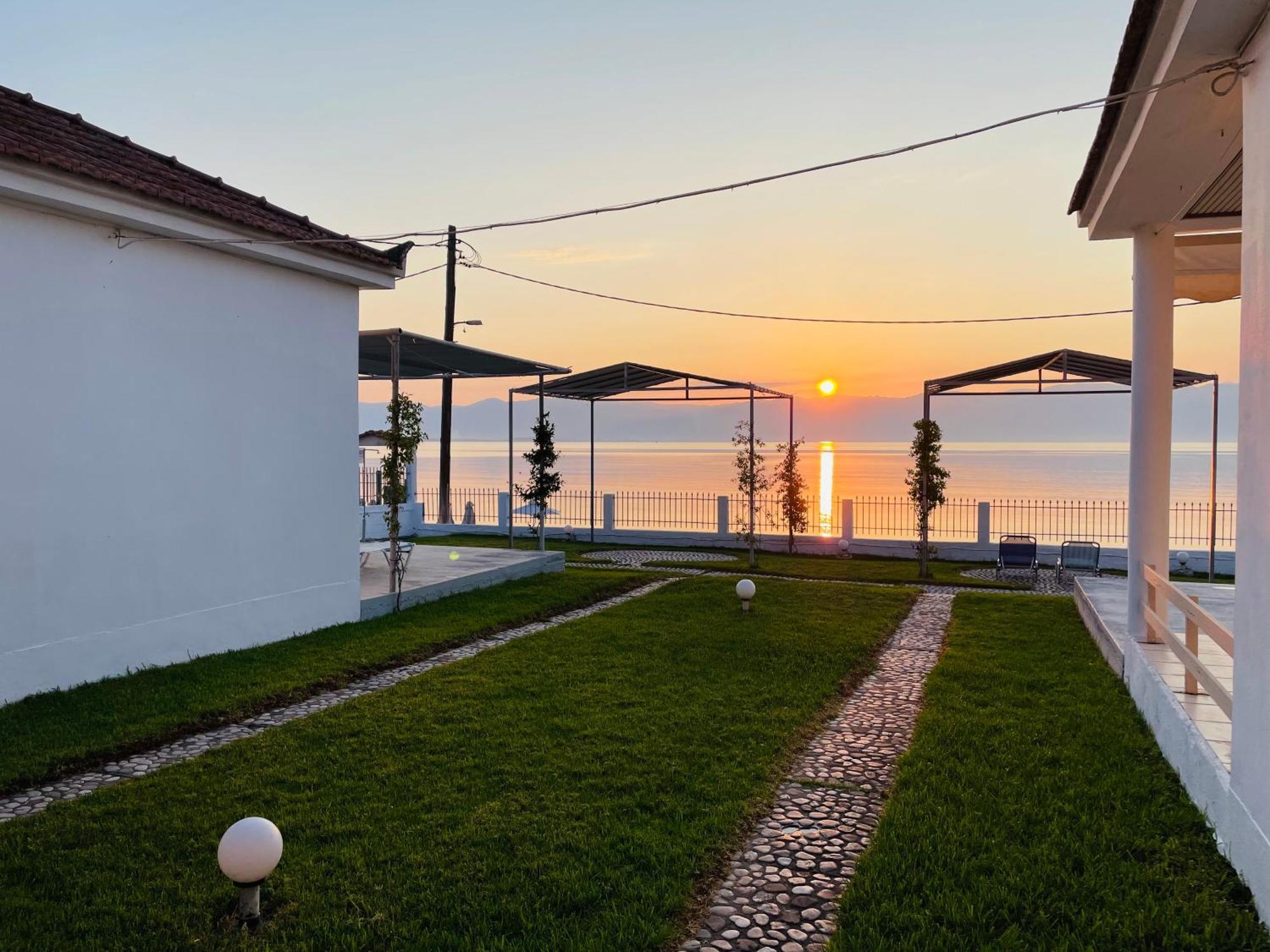 Seaside Bungalows Petalídhion Dış mekan fotoğraf